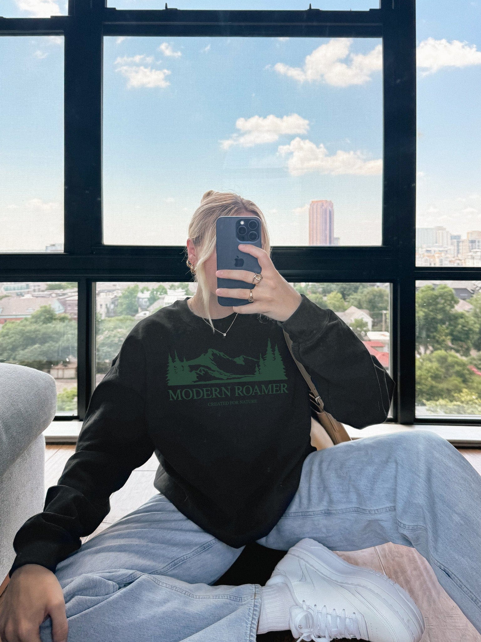 SWEATSHIRTS & JACKETS